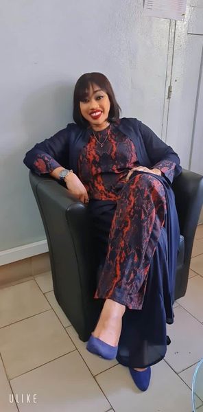 Sublime et élégante, Yakham Thiam étale sa prestance dans cette tenue de FELIU couture