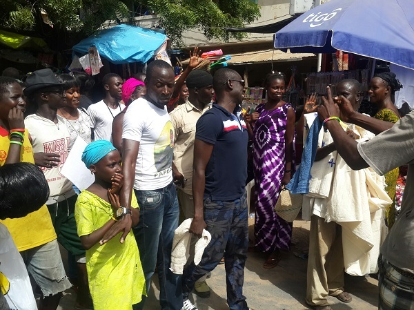 15 Photos: Caravane de la sortie de l'album "Rakadiou" de Pape Diouf ce 1er octobre