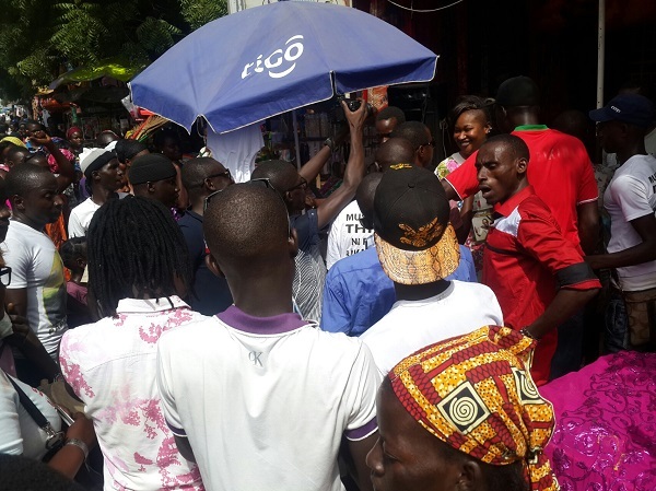 15 Photos: Caravane de la sortie de l'album "Rakadiou" de Pape Diouf ce 1er octobre