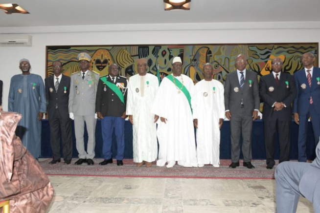 Distinction pour l’armée sénégalaise: Le Général Cheikh Wade, CEMGA, élevé à la Dignité de Grand-Officier Distinction pour l’armée sénégalaise: Le Général Cheikh Wade, CEMGA, élevé à la Dignité de Grand-Officier