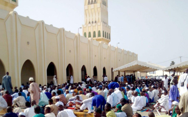 Ziarra annuelle dédiée à Thierno Saidou Nourou Tall et à Thierno Mountagha Tall : dans la ferveur religieuse Ziarra annuelle dédiée à Thierno Saidou Nourou Tall et à Thierno Mountagha Tall : dans la ferveur religieuse