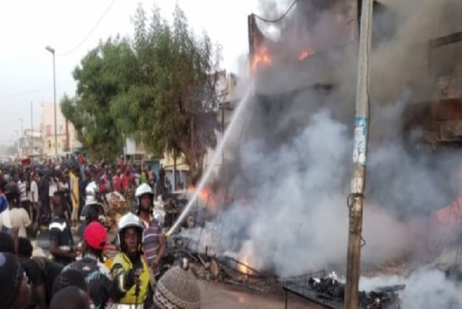 Sans pitié, ni vergogne : Faisant semblant de secourir, des voleurs arrêtés…au marché Ocass ! Sans pitié, ni vergogne : Faisant semblant de secourir, des voleurs arrêtés…au marché Ocass !