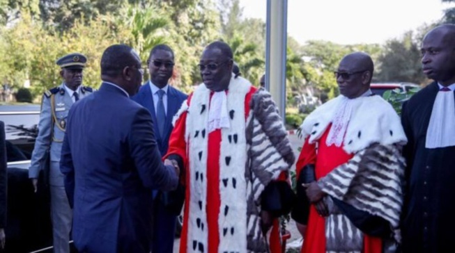 Baisse du prix du Loyer: Le Président Macky Sall obtient carte blanche des 7 sages Baisse du prix du Loyer: Le Président Macky Sall obtient carte blanche des 7 sages