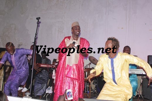 "Le ndéwlenne" de Waly Seck le jour de la tabaski au Penc Mi "Le ndéwlenne" de Waly Seck le jour de la tabaski au Penc Mi