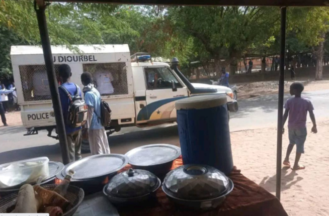 Diourbel : Huit membres de Pastef arrêtés par la police Diourbel : Huit membres de Pastef arrêtés par la police