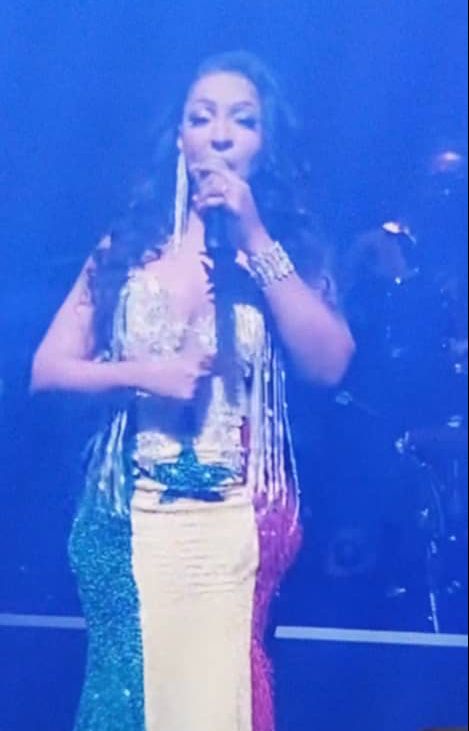 (Videos +photos): Les hanches «déséquilibrées» de Viviane Chidid créent une grosse polémique sur la toile