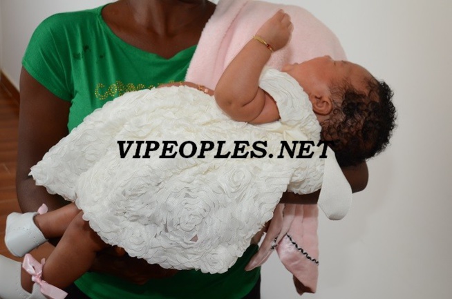 Voici la fille aînée de Oumou Provocation qui porte le nom de Colé Faye Voici la fille aînée de Oumou Provocation qui porte le nom de Colé Faye