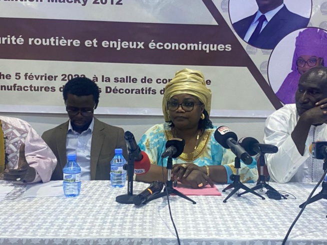 Les accidents de la route à répétition : La coalition Macky 2012 pose le débat à Thiès Les accidents de la route à répétition : La coalition Macky 2012 pose le débat à Thiès