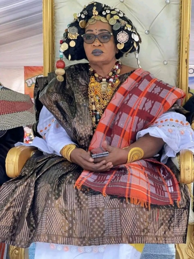 Bambey : Aïda Mbodj officiellement intronisée ”Super Linguère” devant des leaders de Yewwi Bambey : Aïda Mbodj officiellement intronisée ”Super Linguère” devant des leaders de Yewwi