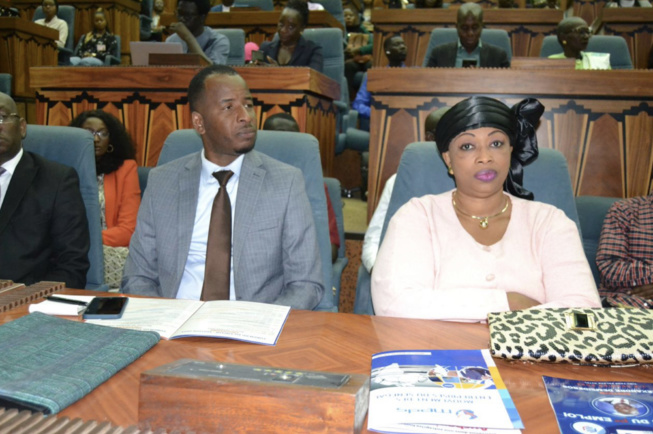 En images 22e éditions Forumdu 1er emploi avec le groupe Promo Consulting du président Mbagnick Diop du MEDS En images 22e éditions Forumdu 1er emploi avec le groupe Promo Consulting du président Mbagnick Diop du MEDS