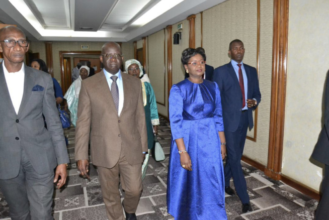 En images 22e éditions Forumdu 1er emploi avec le groupe Promo Consulting du président Mbagnick Diop du MEDS En images 22e éditions Forumdu 1er emploi avec le groupe Promo Consulting du président Mbagnick Diop du MEDS