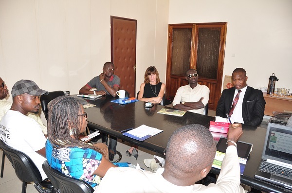 Pape Diouf nommé ambassadeur pour la lutte contre l’Ebola par l' ONG AFRICARE Pape Diouf nommé ambassadeur pour la lutte contre l’Ebola par l' ONG AFRICARE