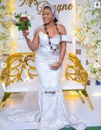 Les images majestueuses du mariage de l’actrice Ndella Les images majestueuses du mariage de l’actrice Ndella