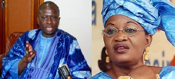 Sévèrement taclé, Me Abdoulaye Wade renonce à extirper Modou Diagne Fada et Aïda Mbodj du Bureau de l’Assemblée nationale Sévèrement taclé, Me Abdoulaye Wade renonce à extirper Modou Diagne Fada et Aïda Mbodj du Bureau de l’Assemblée nationale