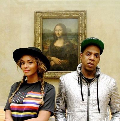 Jay Z et sa petite famille s’offrent une visite privée en VIP au Musée du Louvre Jay Z et sa petite famille s’offrent une visite privée en VIP au Musée du Louvre