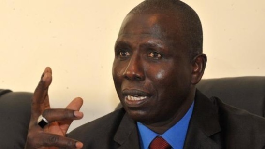 Alioune Ndao assimile les arguments de Me Leyti Ndiaye à un "mensonge d'avocat", toute la Cour se lève pour le recadrer Alioune Ndao assimile les arguments de Me Leyti Ndiaye à un "mensonge d'avocat", toute la Cour se lève pour le recadrer