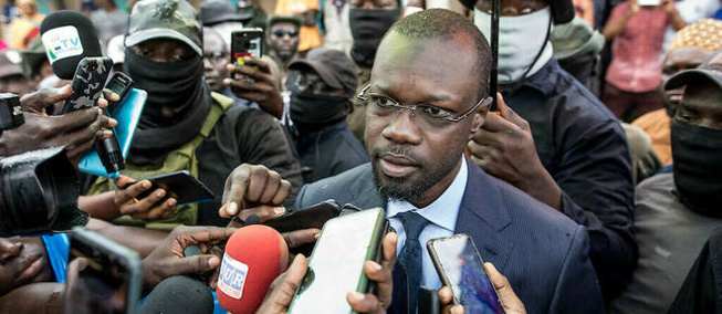 Extrait de force de sa voiture : Ousmane Sonko annonce des plaintes contre le ministre de l’intérieur et la Police nationale