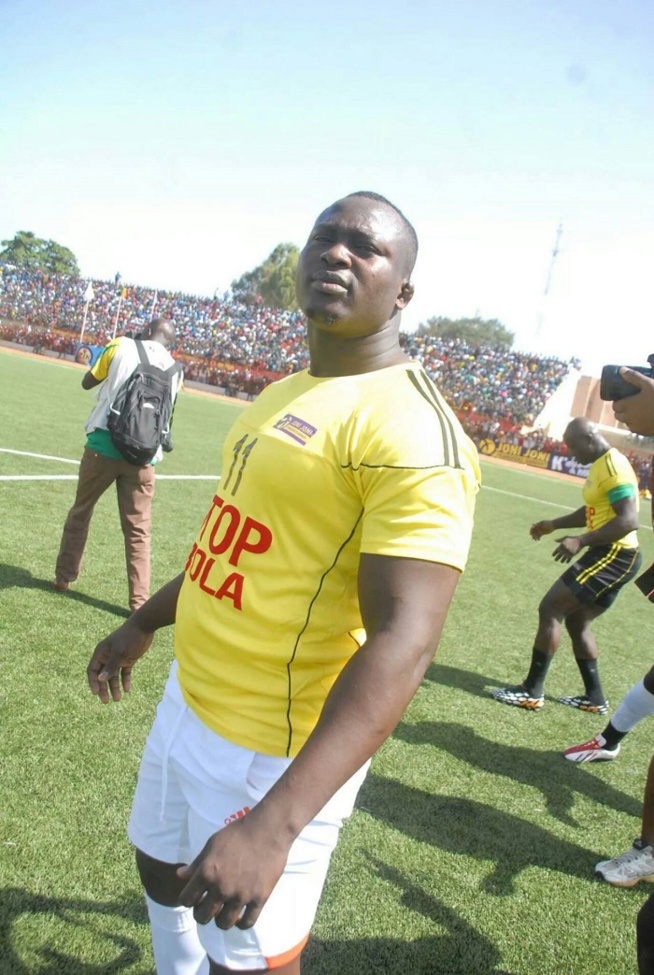 Revivez les images du match de gala lutteurs vs le groupe D- Médias Revivez les images du match de gala lutteurs vs le groupe D- Médias