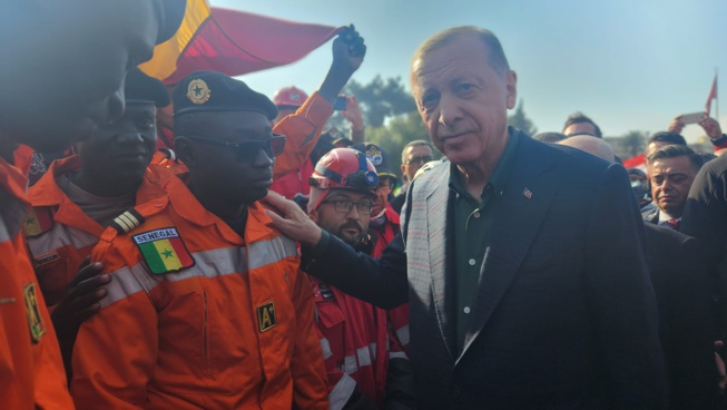 Turquie: Le Président Erdogan félicite les sapeurs-pompiers et remercie le Sénégal (Photos) Turquie: Le Président Erdogan félicite les sapeurs-pompiers et remercie le Sénégal (Photos)