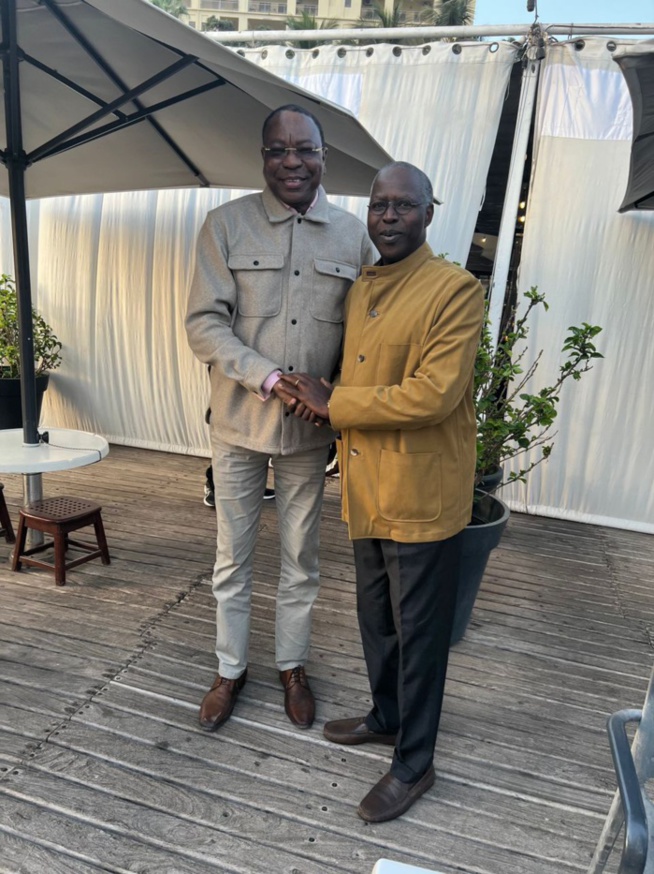 Arrêt sur image: Mahammed B. Dionne, l'homme loyal à Macky Sall, réapparaît tout souriant (Photos) Arrêt sur image: Mahammed B. Dionne, l'homme loyal à Macky Sall, réapparaît tout souriant (Photos)