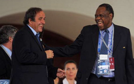 CAN 2015 : Hayatou et Platini font la paix