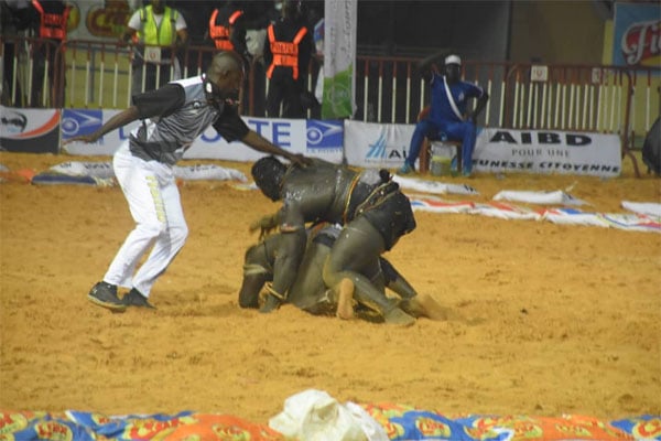 Arène Nationale : C’est terminé entre Sa Thiès et Reug Reug, victoire de…