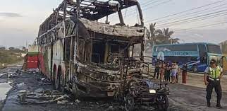 Côte d’Ivoire: quinze morts dans un accident entre un minibus et un camion