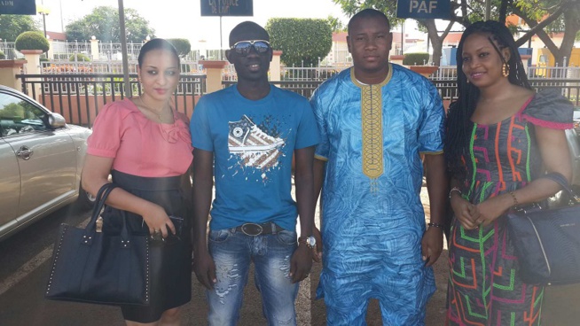 Images: Arrivé de Pape Diouf au salon d'honneur de l'aéroport de Bamako Images: Arrivé de Pape Diouf au salon d'honneur de l'aéroport de Bamako