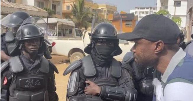 Sonko aux policiers : « Avec vos salaires de 90 mille FCFA… Que personne ne vous transforme en assassins » Sonko aux policiers : « Avec vos salaires de 90 mille FCFA… Que personne ne vous transforme en assassins »