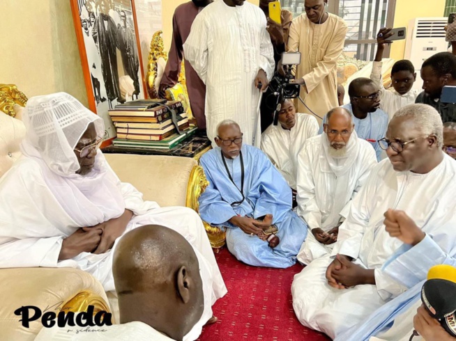 Ziar chez Serigne Mountkhta Mbacke: Darou khoudoss et Gouye Mbinde Remise d'un adiya de 166.000.000 Cfa au Khalife Ziar chez Serigne Mountkhta Mbacke: Darou khoudoss et Gouye Mbinde Remise d'un adiya de 166.000.000 Cfa au Khalife