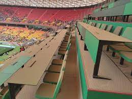 Défaut d’entretien : la poussière risque de détruire le stade Me Abdoulaye Wade Défaut d’entretien : la poussière risque de détruire le stade Me Abdoulaye Wade
