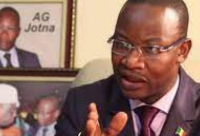 Présidentielle 2024: Me Moussa Diop disqualifie Karim Wade, Khalifa Sall et Macky Sall Présidentielle 2024: Me Moussa Diop disqualifie Karim Wade, Khalifa Sall et Macky Sall