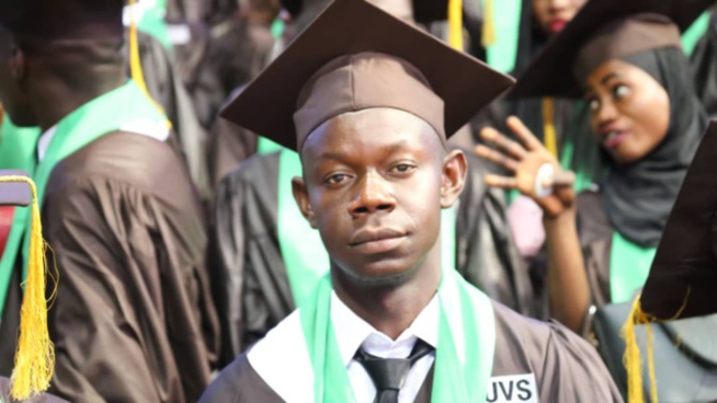 Mamadou Lamine Massaly défendu: Ousseynou Sène, SG national des étudiants de l'UNR tacle Cheikh Gadiaga et précise la posture de son leader Mamadou Lamine Massaly défendu: Ousseynou Sène, SG national des étudiants de l'UNR tacle Cheikh Gadiaga et précise la posture de son leader