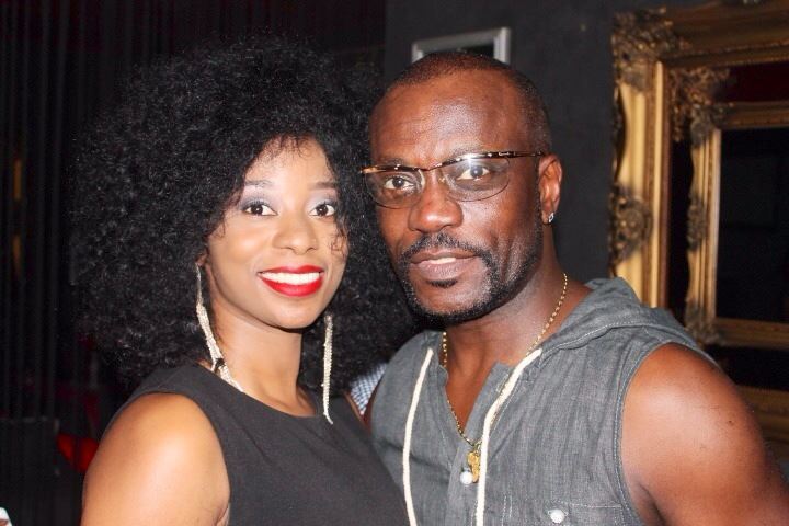 Adiouza met le feu à la villa krystal avec Meiway, Ablaye Mbaye, El hadj Diouf. Regardez Adiouza met le feu à la villa krystal avec Meiway, Ablaye Mbaye, El hadj Diouf. Regardez