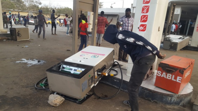 Saccage : Les gérants de stations-services invitent l’Etat à leur 'garantir' la sécurité Saccage : Les gérants de stations-services invitent l’Etat à leur 'garantir' la sécurité