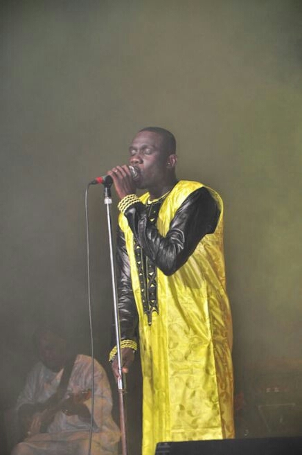 Pape Diouf chasse EBOLA Pape Diouf chasse EBOLA