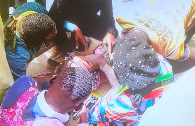 Tirs de gaz lacrymogènes de la gendarmerie au siège du PRP : Une reporter touchée par un véhicule en tentant de fuir Tirs de gaz lacrymogènes de la gendarmerie au siège du PRP : Une reporter touchée par un véhicule en tentant de fuir