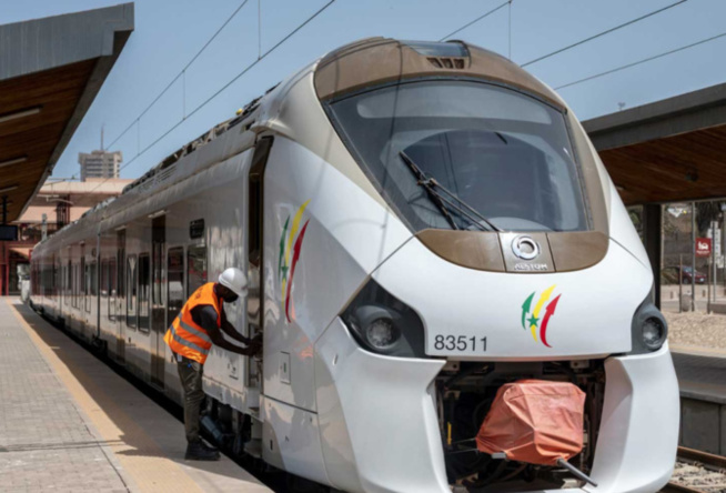 Le TER bloqué à la gare de Yeumbeul