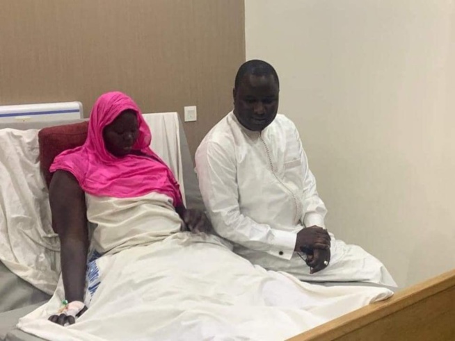 Hôpital Principal: Déthié Fall a rendu visite à Yacine Thiam, journaliste blessée le mercredi dernier Hôpital Principal: Déthié Fall a rendu visite à Yacine Thiam, journaliste blessée le mercredi dernier