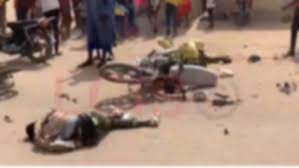 Choc frontal entre deux motos jakarta, les images insoutenables de la mort de Pape Gueye Choc frontal entre deux motos jakarta, les images insoutenables de la mort de Pape Gueye