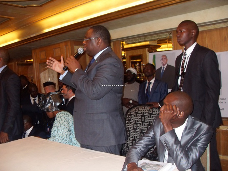 ITALIE: MACKY SALL accueilli à Milan par la communauté Sénégalaise ITALIE: MACKY SALL accueilli à Milan par la communauté Sénégalaise