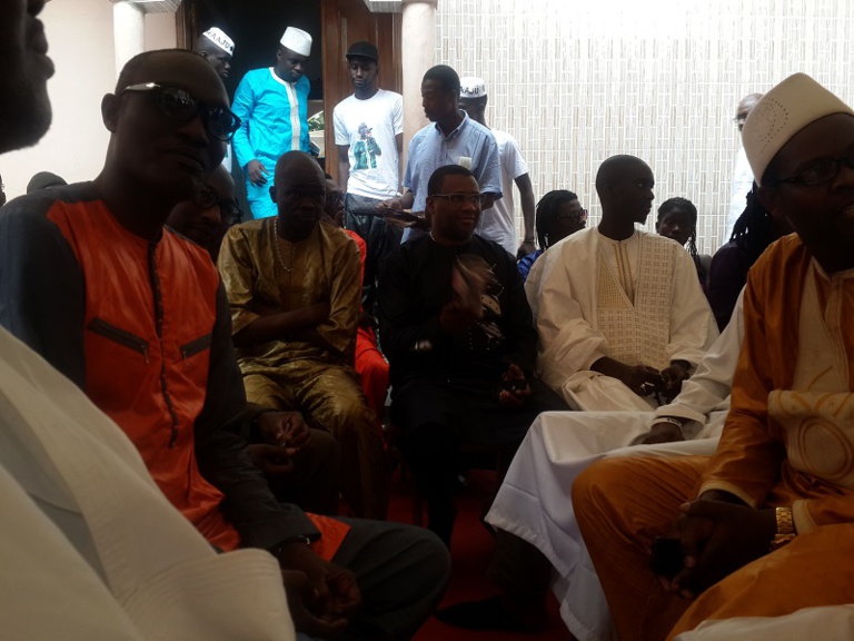 Images du baptéme de Seydina Mouhamed Diouf fils du chanteur Pape Diouf. Regardez