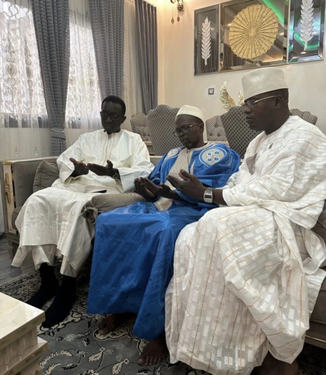 Le premier ministre, Amadou BA a présenté ses condoléances à l’honorable député Abdou Mbacké Bara Dolly (Photos) Le premier ministre, Amadou BA a présenté ses condoléances à l’honorable député Abdou Mbacké Bara Dolly (Photos)