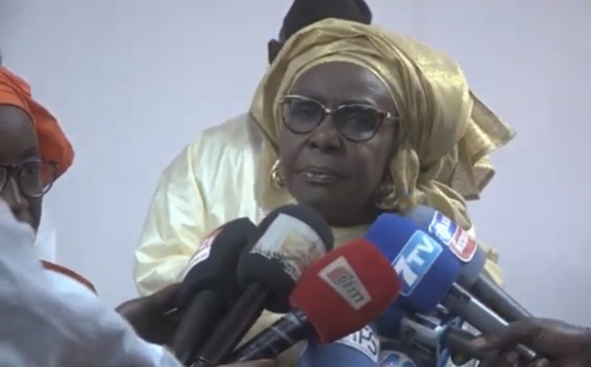 Keur Massar Nord : Maguette Sarr, militante de Pastef, rallie la mouvance présidentielle Keur Massar Nord : Maguette Sarr, militante de Pastef, rallie la mouvance présidentielle