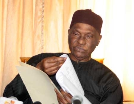 Diffamation : Me Abdoulaye Wade dit attendre la plainte de Aliou Sall Diffamation : Me Abdoulaye Wade dit attendre la plainte de Aliou Sall