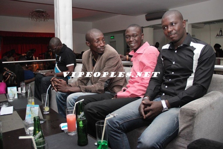 Sidy Samb a présenté son album international "Sunu". Regardez Sidy Samb a présenté son album international "Sunu". Regardez