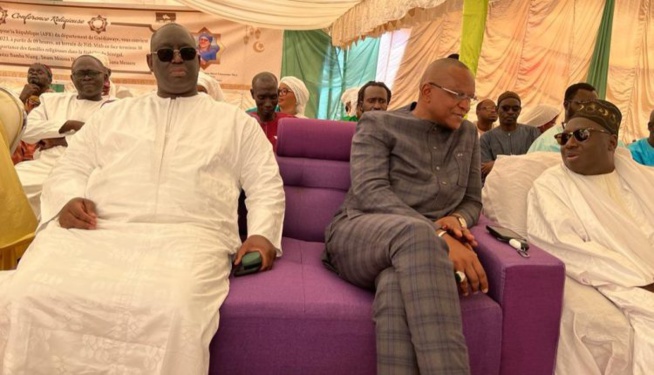 LAT DIOP DG LONASE GÂTE SES FEMMES: 5 BILLETS POUR LA MECQUE DE LA PART DE LEUR LEADER, 2 AUTRES DE ALIOU SALL ET 1 DE NÉNÉ TALL LAT DIOP DG LONASE GÂTE SES FEMMES: 5 BILLETS POUR LA MECQUE DE LA PART DE LEUR LEADER, 2 AUTRES DE ALIOU SALL ET 1 DE NÉNÉ TALL