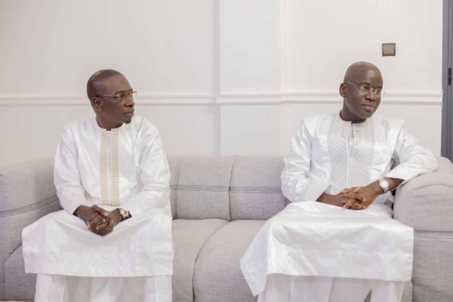 Macky SALL a dépêché auprès de son frère une importante délégation pour LA FRATERNITÉ SÉNÉGALO-MALIENNE Macky SALL a dépêché auprès de son frère une importante délégation pour LA FRATERNITÉ SÉNÉGALO-MALIENNE