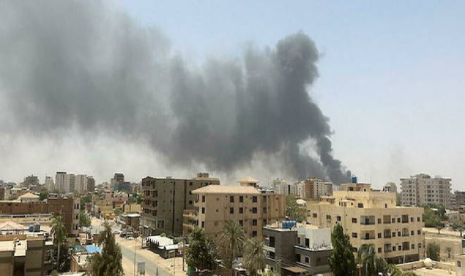 Soudan, 97 civils morts , 365 blessés dans les combats : États-Unis et Royaume-Uni appellent à la "cessation immédiate" des violences Soudan, 97 civils morts , 365 blessés dans les combats : États-Unis et Royaume-Uni appellent à la "cessation immédiate" des violences