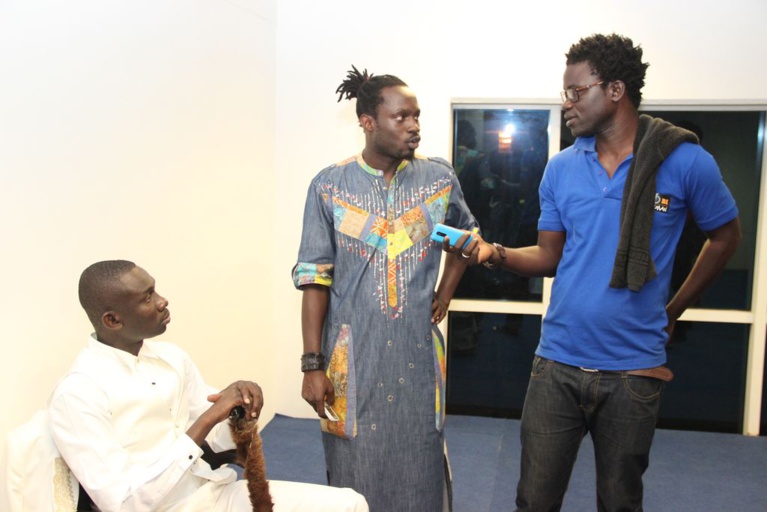 Avant première: 21 images du tournage du clip « Rakadjou » de Pape Diouf. Regardez Avant première: 21 images du tournage du clip « Rakadjou » de Pape Diouf. Regardez